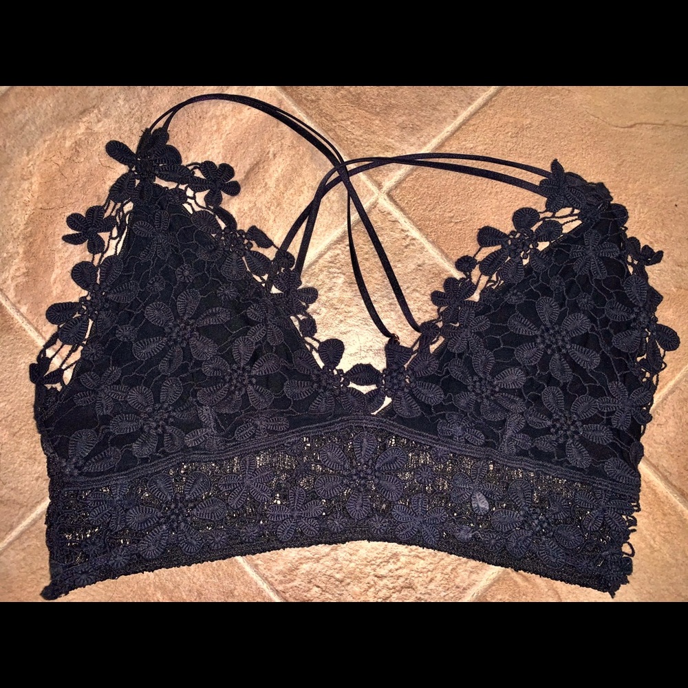 Boutique Bralette/Crop Top 🌺